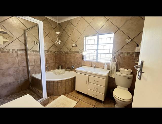 11,070M² SMALLHOLDING FOR SALE IN BENONI AH